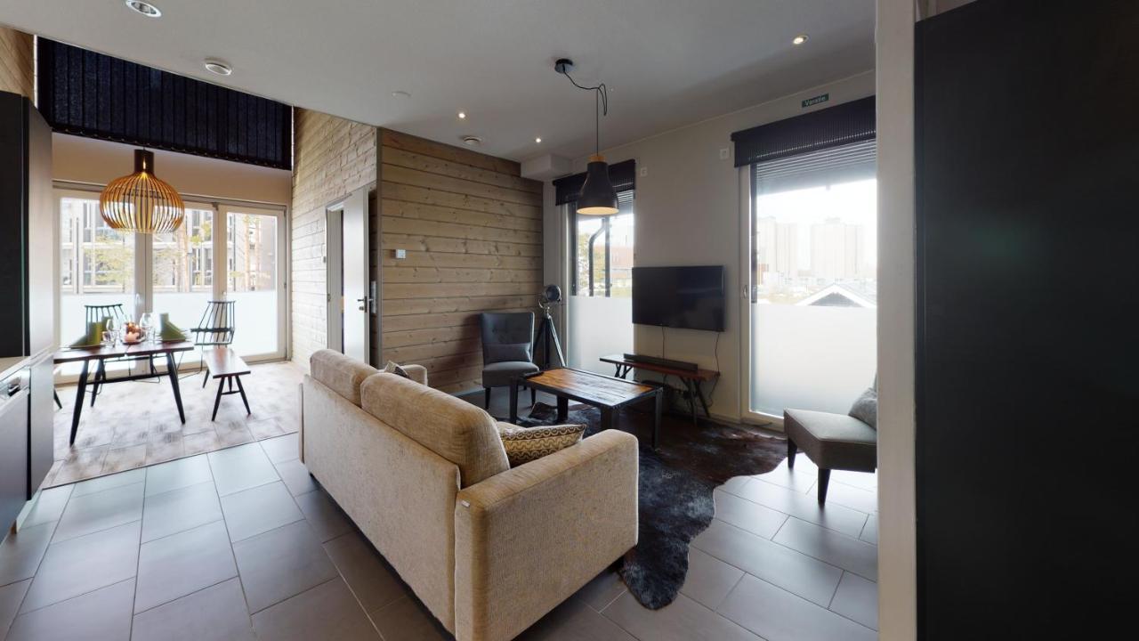 Sandy Kelt - Irish House Apartments Kalajoki Esterno foto